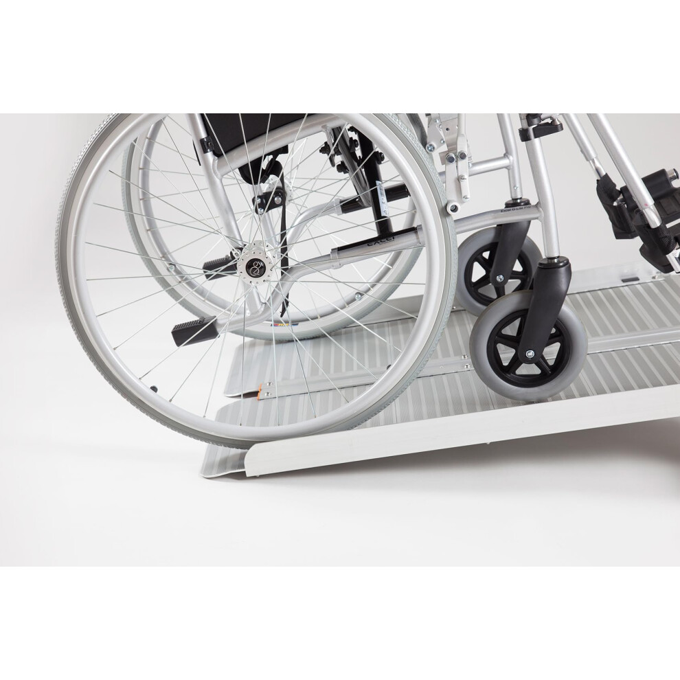 The Ramp People Silver Folding Wheelchair Ramp 2Ft - 8Ft (4Ft / 121Cm) Anti-Slip, 300Kg Capacity