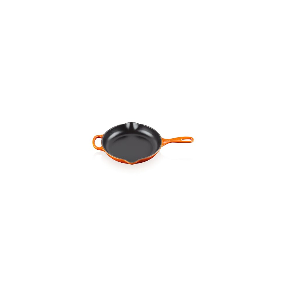 Le Creuset Signature Enamelled Cast Iron Skillet Frying Pan With Helper Handle and Two Pouring Lips, 23 cm, Volcanic, 20182230900422