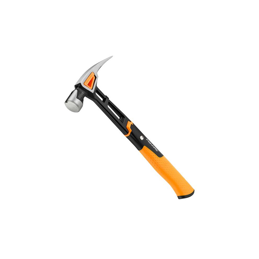 Fiskars IsoCore General Use Hammer 570g (20oz)