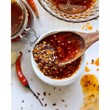 Make your Japanese Chilli Oil with our amazing Chilli Oil Kit perfect