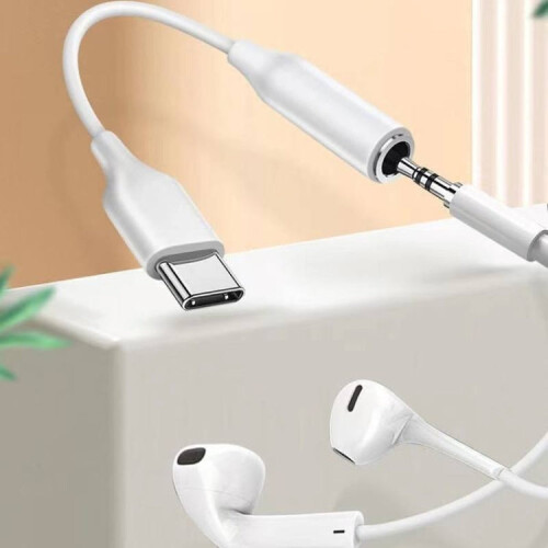 Type C to 3.5mm Female Headphone Jack Adapter 1