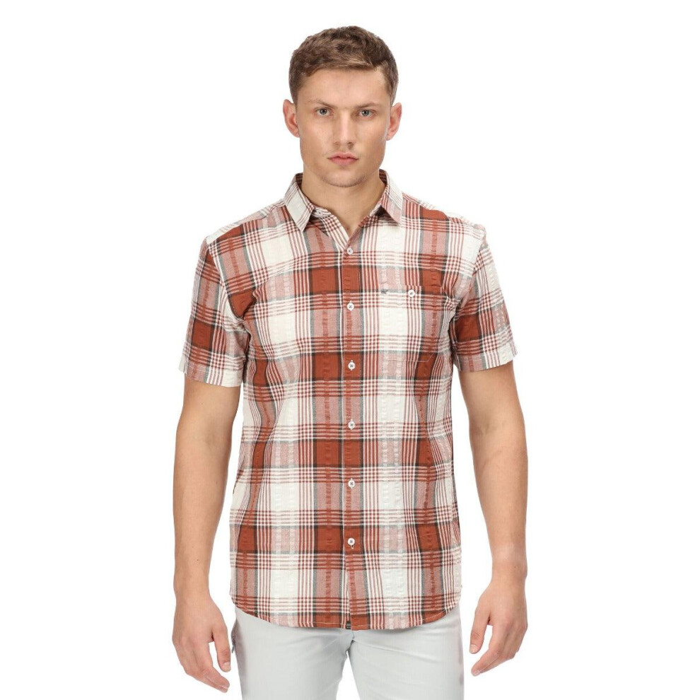 (S) Regatta Deakin IV Checked Short Sleeve Shirt - Gingerbread