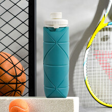 (Green) Collapsible Silicone Water Bottle for Travel and Gym
