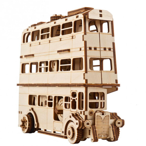 Maquete em madeira: O Magicobus 1