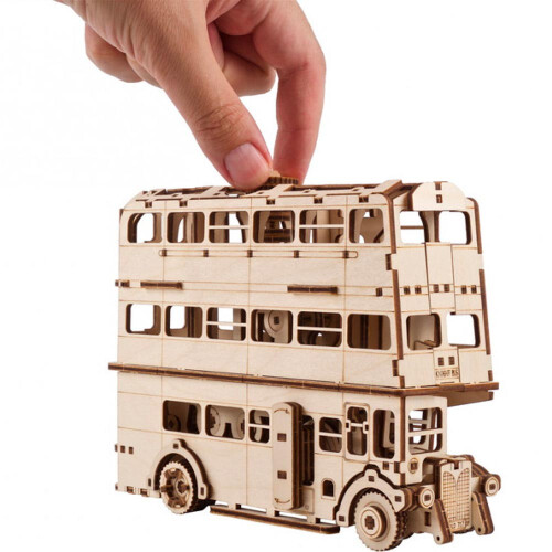 Maquete em madeira: O Magicobus 2