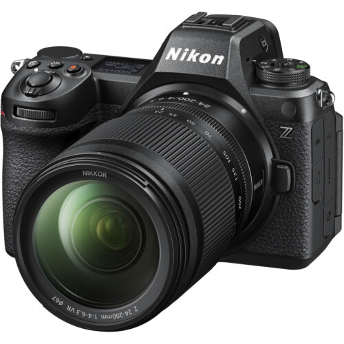 Nikon NIKON Z6 III + Z 24-200mm f/4-6.3 S