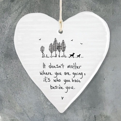 East of India Hanging Heart Gift It doesn't matter where you are going 1