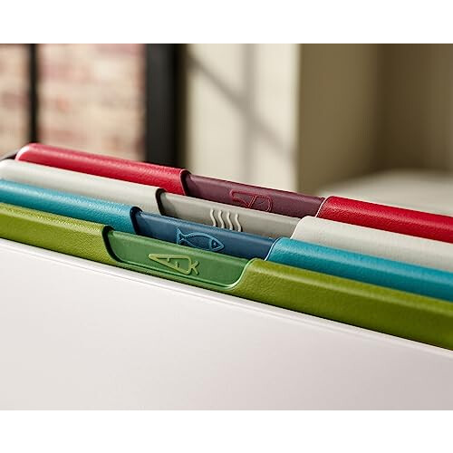 Joseph Joseph Folio Icon, 4-Piece Colour coded Chopping Board Set, Slimline Case for Organised Kitchen Storage - Regular, White 1