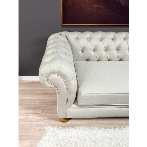 Chesterfield sofa large 2