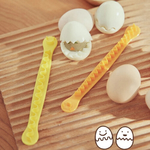 2pcs /Set Lace Egg Cutter DIY Egg Mold Kitchen Salad Making Tools 1