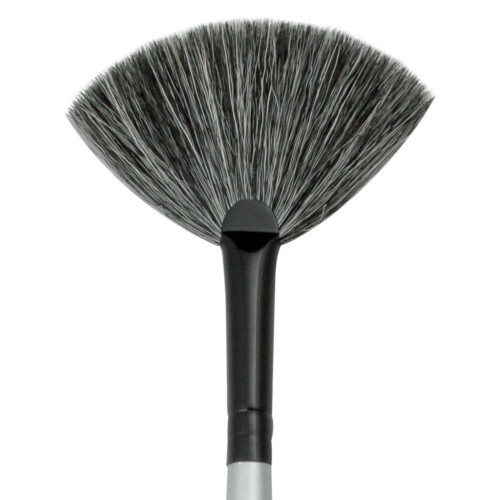 BBE-05 | Brush Essentials Finishing Fan 2