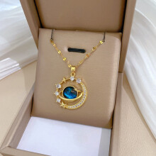 (Style One) Stylish Vintage Alloy Moon And Star Pendant Necklace With Shimmering Full S