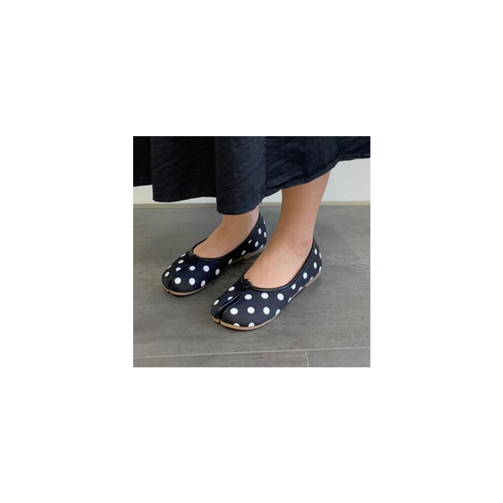 (8.5, polka dots) Tabi ninja shoes woman microfiber leather comfy flats split toe slippers