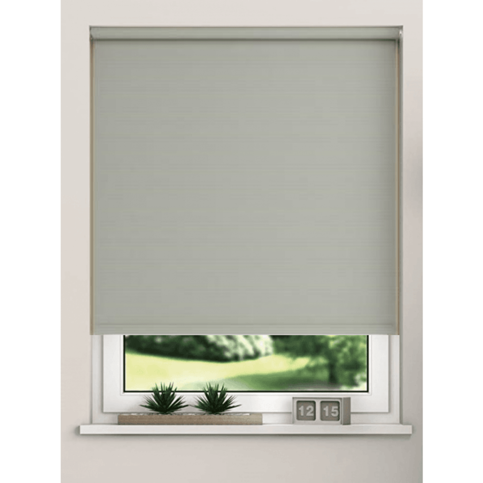 New Edge Blinds Blackout Roller Blind Light Grey 140cm - 100% Blackout - Polyester with Silver Backing - Image 2