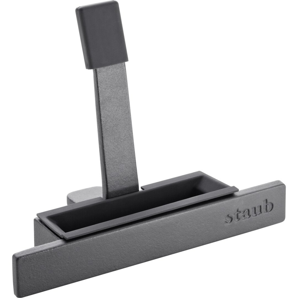 Staub lid holder