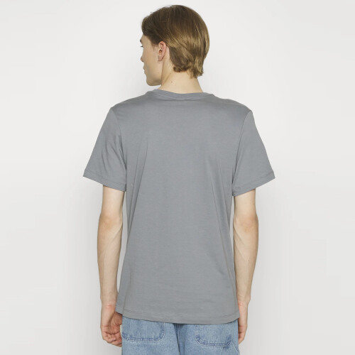 Nike (Grey, M) Nike Standard Issue Moto Overhead T Shirt 2