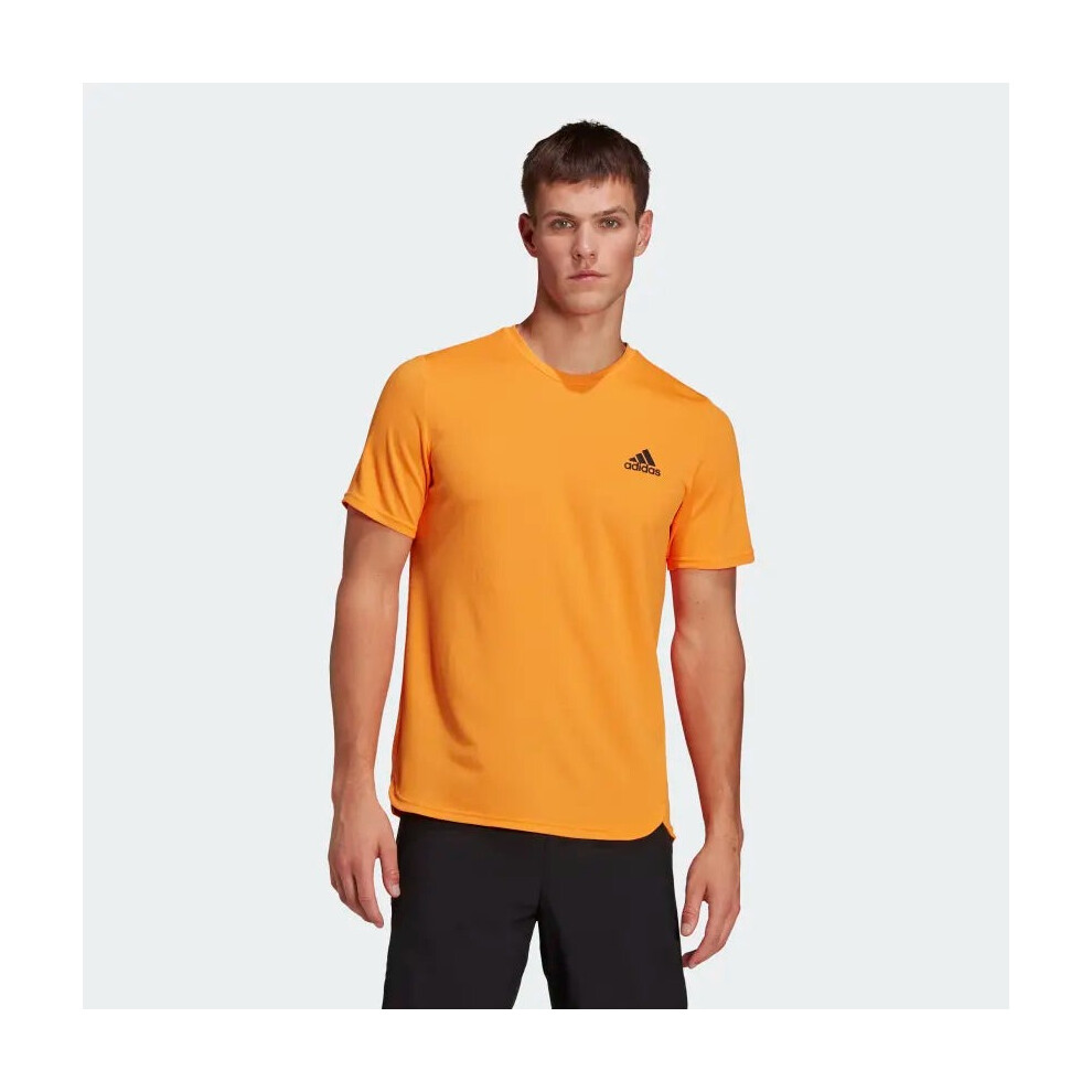 (S) Adidas Aeroready Designed to Move T-Shirt