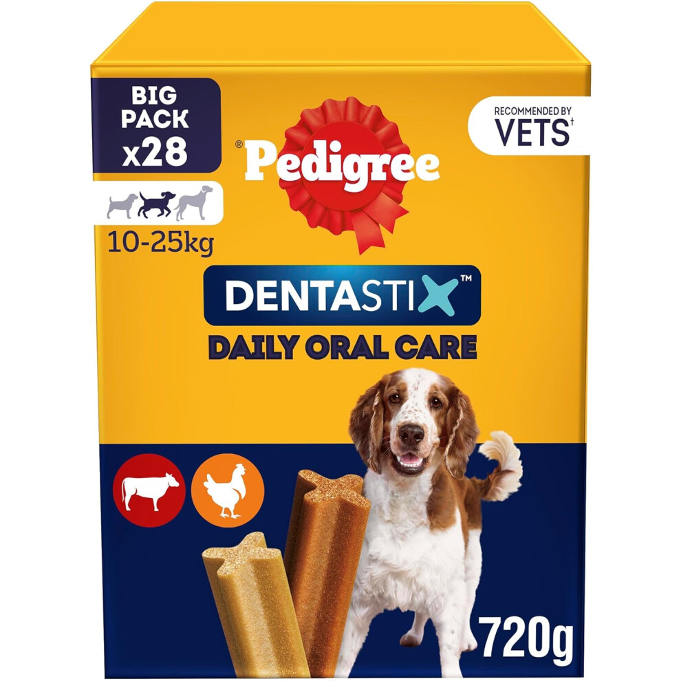 Pedigree DentaStix - Daily Dental chews for medium Dogs (10-25 kg) , 28 Pedigree Dentastix sticks (Pack of 4)