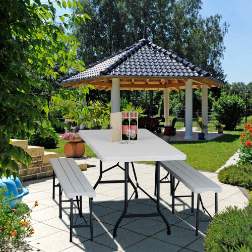 Klappbarer Gartentisch 1
