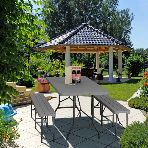 Klappbarer Gartentisch 1