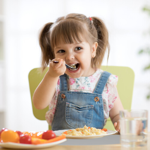 Tischset für Kinder in halbrunder Form 1