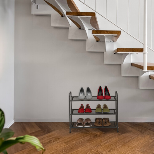 Schuhregal aus schwarzem Metall 1