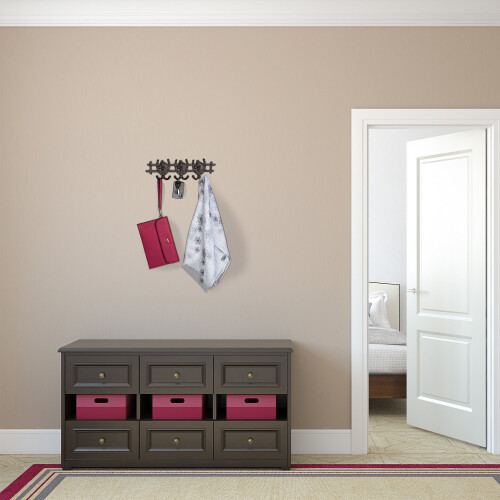Brauner Kleiderbügel im Pferdedesign 1