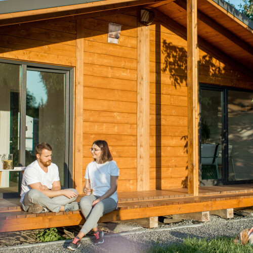 Fledermauskasten aus geflammtem Holz 2