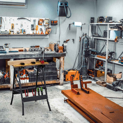 Collapsible workbench with clamping jaws 1
