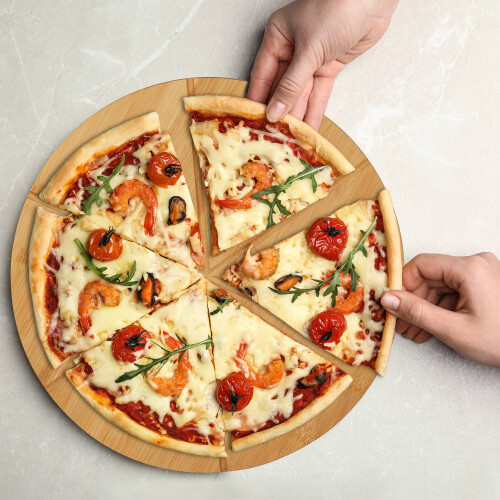 Pizzabrett aus Bambus, 2 Stück, mit Backpapier 1