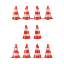 Traffic cone set in 10