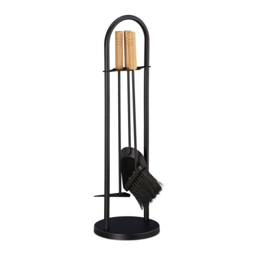 Moderner Kamin in 4 Teilen