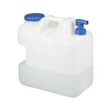 Wasserkrug mit Hahn