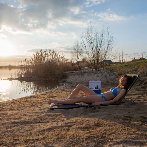 XXL beach mat with pillow 1