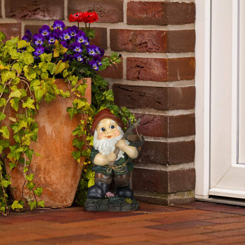 Garden gnome with acorn basket 2