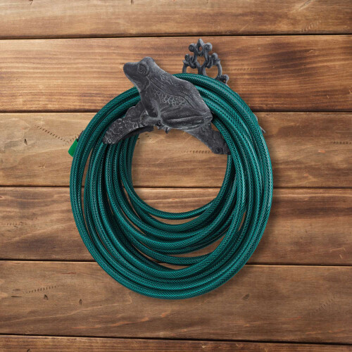 Hose holder in cast iron with frog motif 1