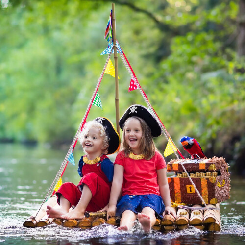 Pirates with gold coins 1