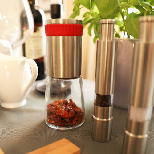 Chilimühle mit Kräutermühle 2