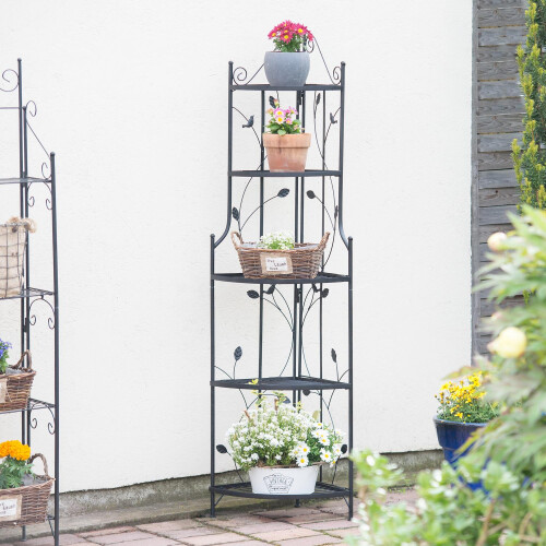 Plant stairs corner GOTH 1