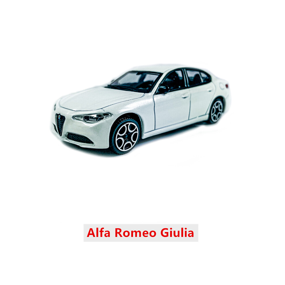 (Alfa Romeo Giulia) 1:43 Ford Renault Alpha alloy super toy car Die-casting model collection gift toy simulation model genuine authorization Toy Cars