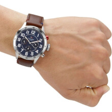 TOMMY HILFIGER 1791066 MEN'S WATCH BROWN STRAP BLUE DIAL SILVER CASE