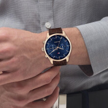 TOMMY HILFIGER 1710423 MENS WATCH BROWN STRAP BLUE DIAL ROSE GOLD CASE
