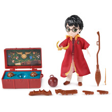 Harry Potter, 20.3-centimetre Harry Potter Quidditch Doll Gift Set with Robe and 9 Doll Accessories, 11 Pieces, Kids' Toys for Aged 6 and up