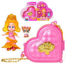 Golden Gala Series TAYLOR'S DELUXE SET, Collectable doll from the Golden Gala series. Contains 1 doll, 3 sets of clothes, 2 pairs of shoes, 1 pet and
