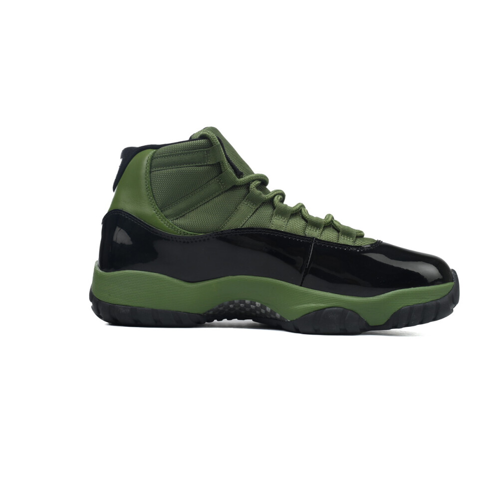 (EUR SIZE 45) Air Jordan 11 Retro Green CT8012-300