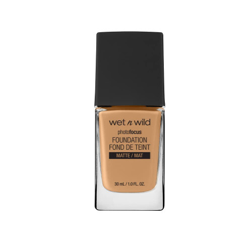 Wet n Wild Wet 'n' Wild, Photo Focus Foundation Matte, High-coverage Foundation with Light-adjusting Complex for a White Cast-free Effect and a Camera-ready
