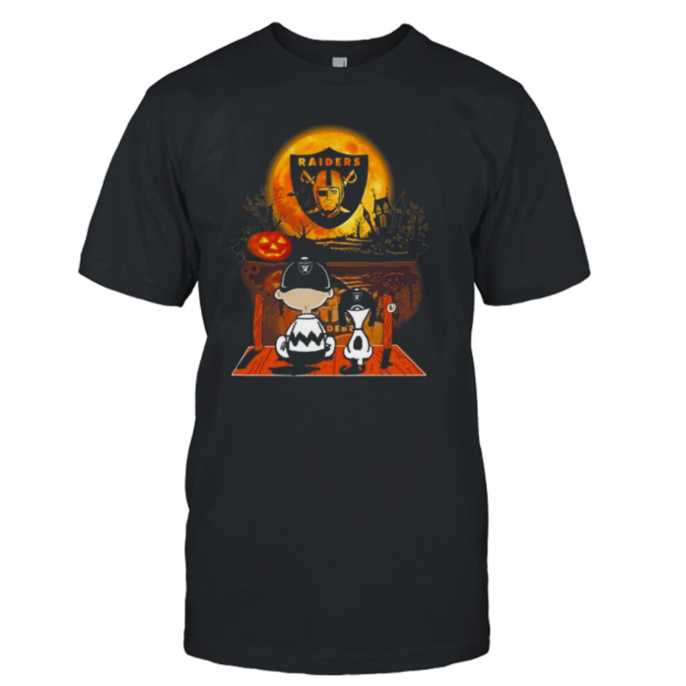 (S) Snoopy And Charlie Brown Las Vegas Raiders Sitting Under Moon Halloween 2023 T-shirt