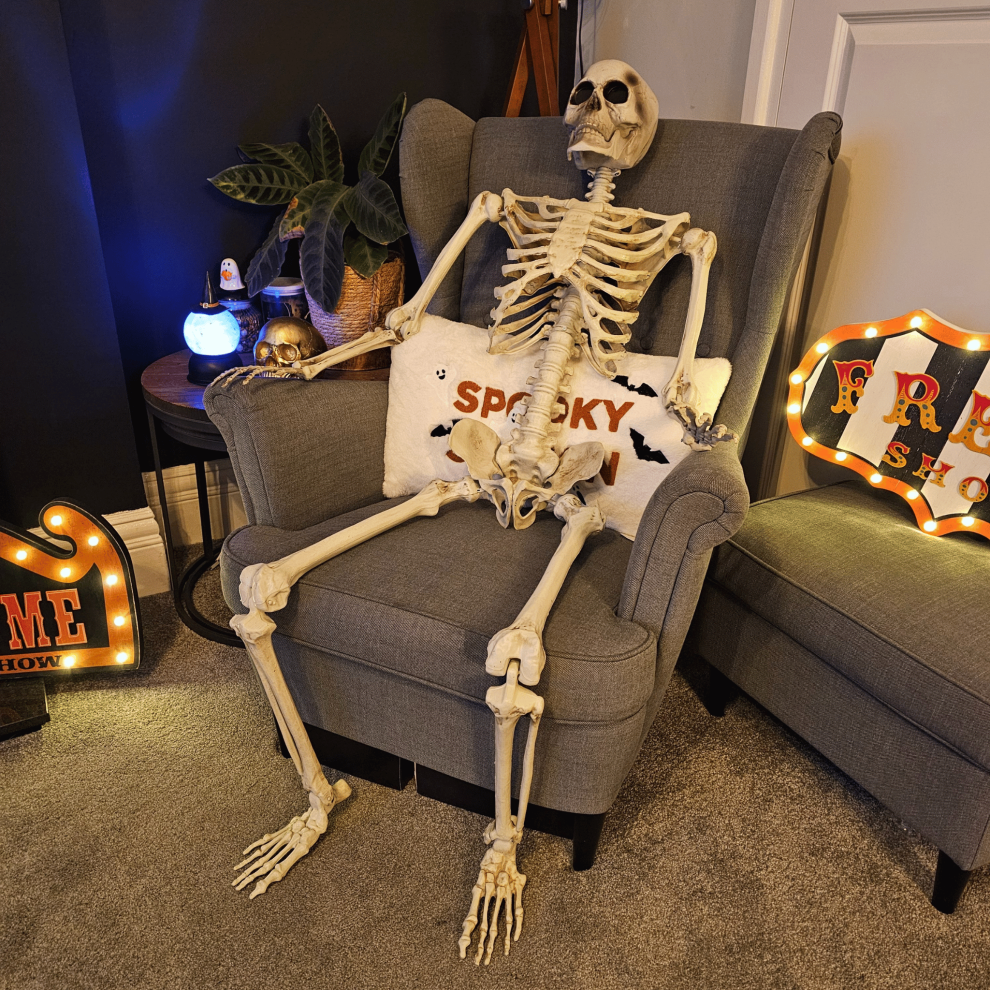 5ft (150cm) Posable Full Body Halloween Skeleton Decoration With Animated LCD Eyes And Sound