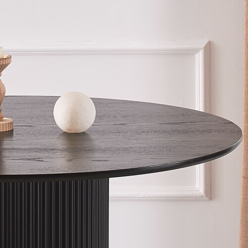 WWE Sombra Round Wood Grain Effect Black Dining Table 1