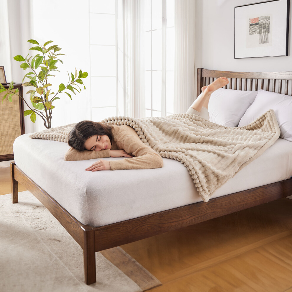 Neo (Natural) Electric Blanket Heated Fleece Overblanket Throw Machine Washable Remote Timer Control Heat Settings Cream
